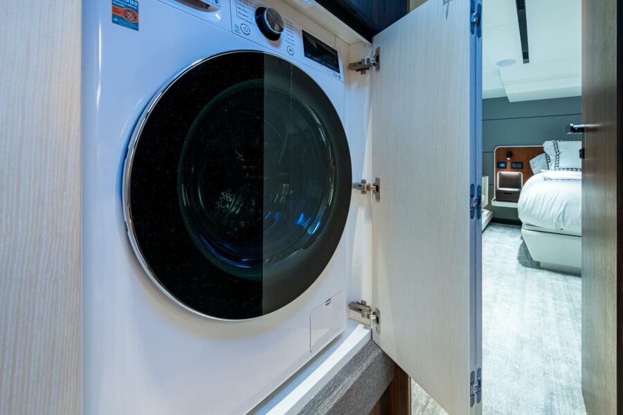 57' 2023 Astondoa AS5