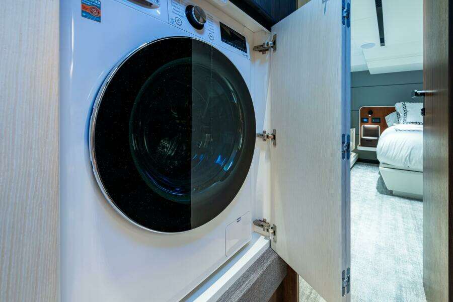 ALAMAR 57ft Astondoa Yacht For Sale