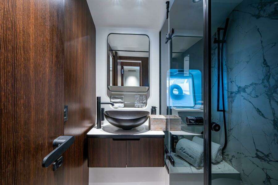 ALAMAR 57ft Astondoa Yacht For Sale