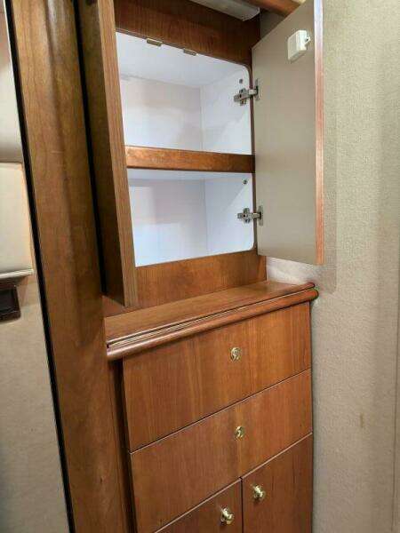 Amazed 42ft Cruisers Yacht For Sale