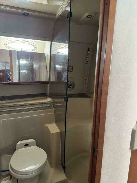 Amazed 42ft Cruisers Yacht For Sale