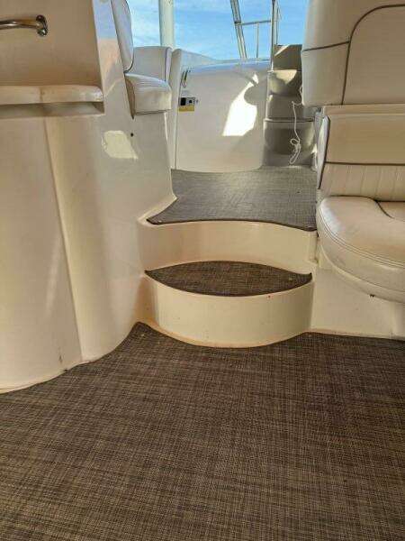 Amazed 42ft Cruisers Yacht For Sale