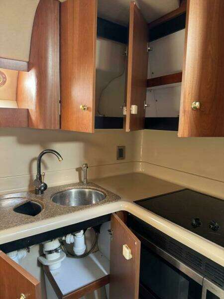 Amazed 42ft Cruisers Yacht For Sale