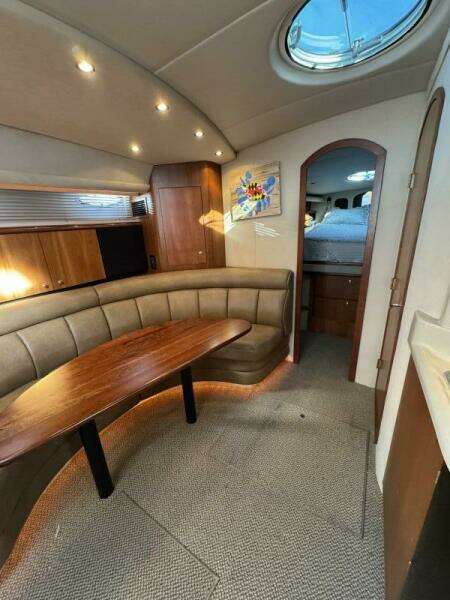 Amazed 42ft Cruisers Yacht For Sale