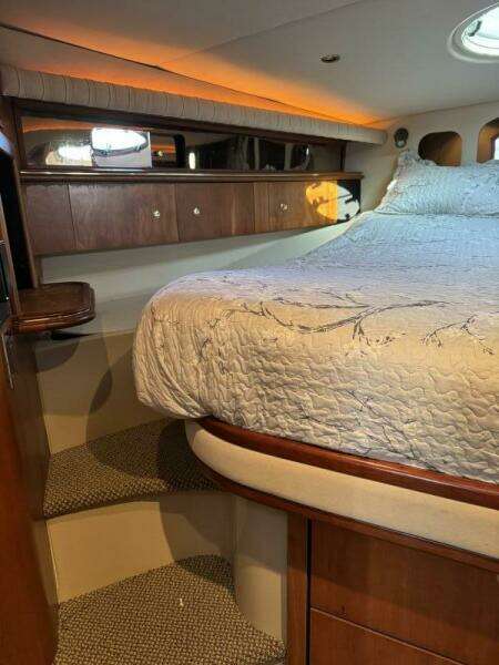 Amazed 42ft Cruisers Yacht For Sale
