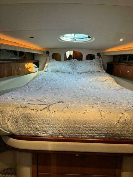 Amazed 42ft Cruisers Yacht For Sale