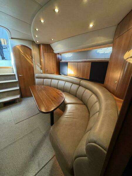 Amazed 42ft Cruisers Yacht For Sale