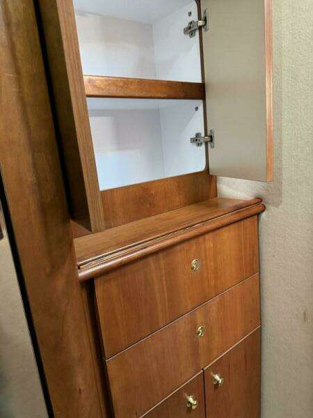 Amazed 42ft Cruisers Yacht For Sale