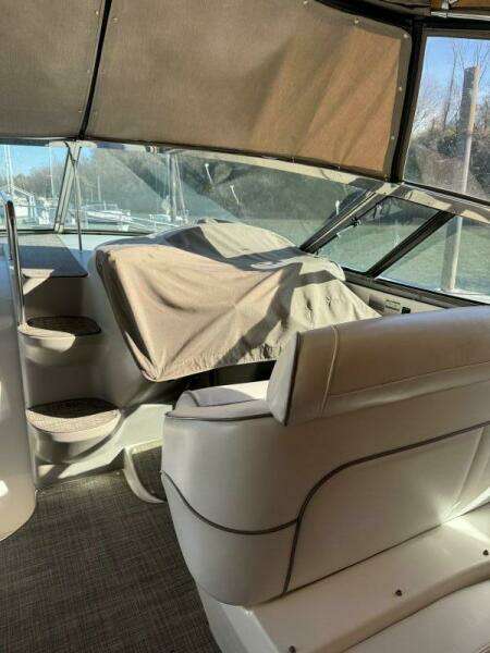 Amazed 42ft Cruisers Yacht For Sale