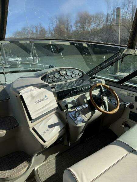 Amazed 42ft Cruisers Yacht For Sale