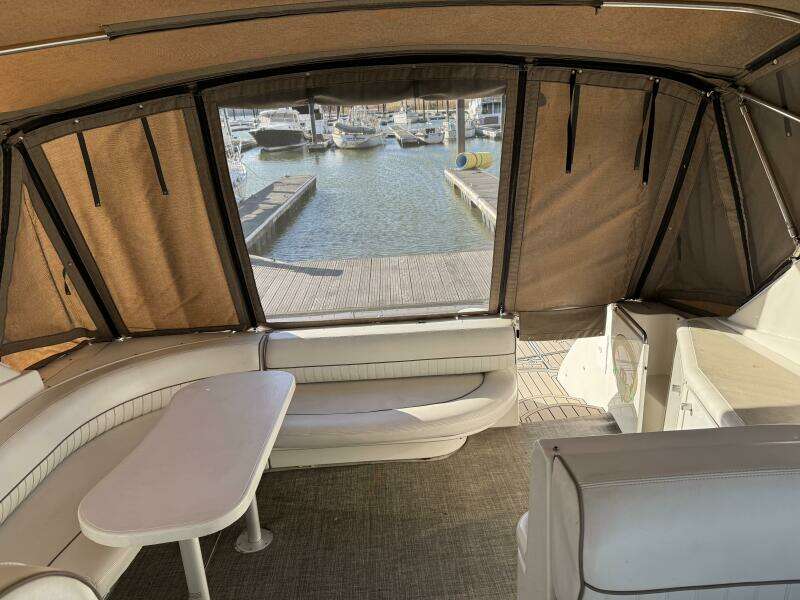 Amazed 42ft Cruisers Yacht For Sale