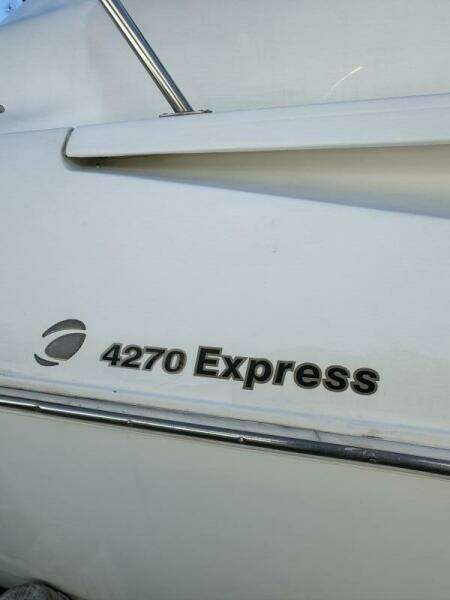 Amazed 42ft Cruisers Yacht For Sale