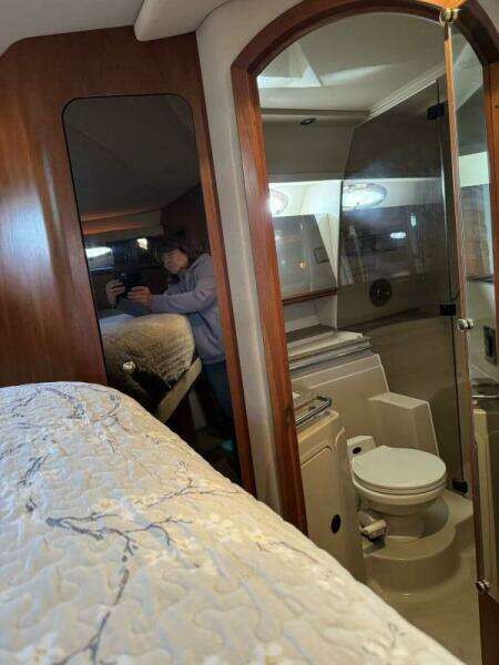 Amazed 42ft Cruisers Yacht For Sale