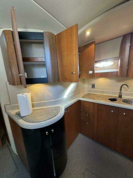 Amazed 42ft Cruisers Yacht For Sale