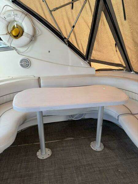 Amazed 42ft Cruisers Yacht For Sale