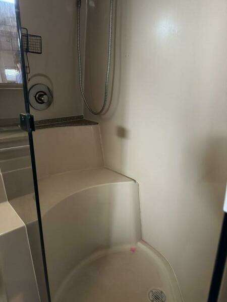 Amazed 42ft Cruisers Yacht For Sale