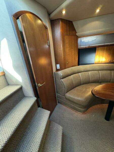 Amazed 42ft Cruisers Yacht For Sale