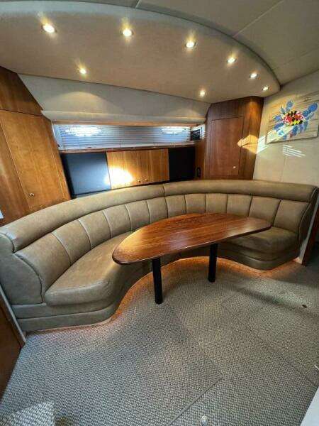 Amazed 42ft Cruisers Yacht For Sale