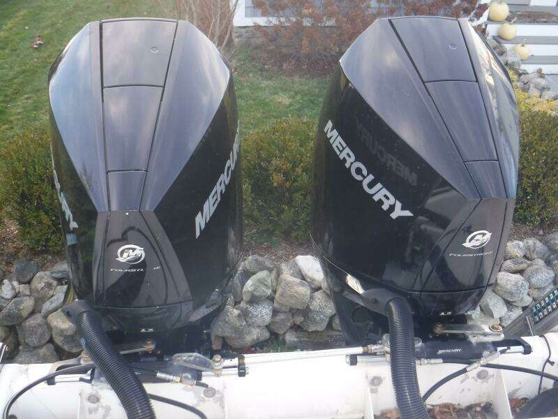 31ft Pro Line Yacht For Sale