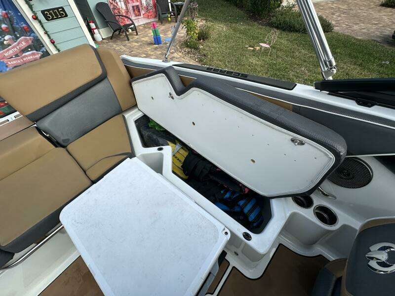 21ft Scarab Yacht For Sale