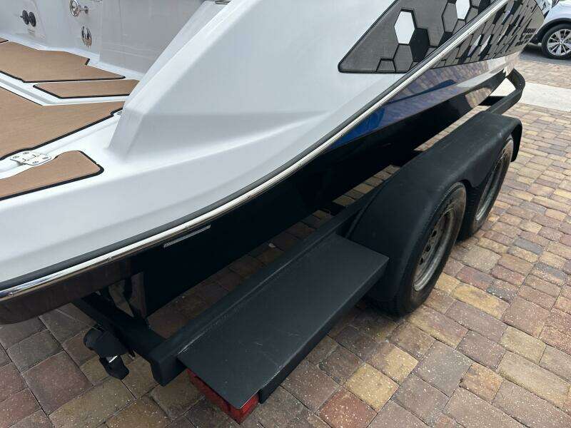 21ft Scarab Yacht For Sale