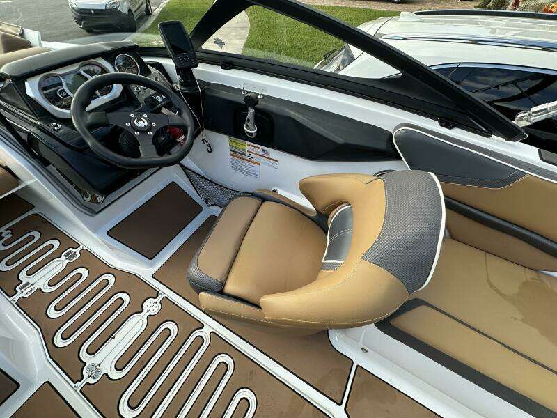 21ft Scarab Yacht For Sale