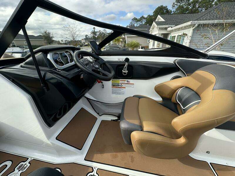 21ft Scarab Yacht For Sale