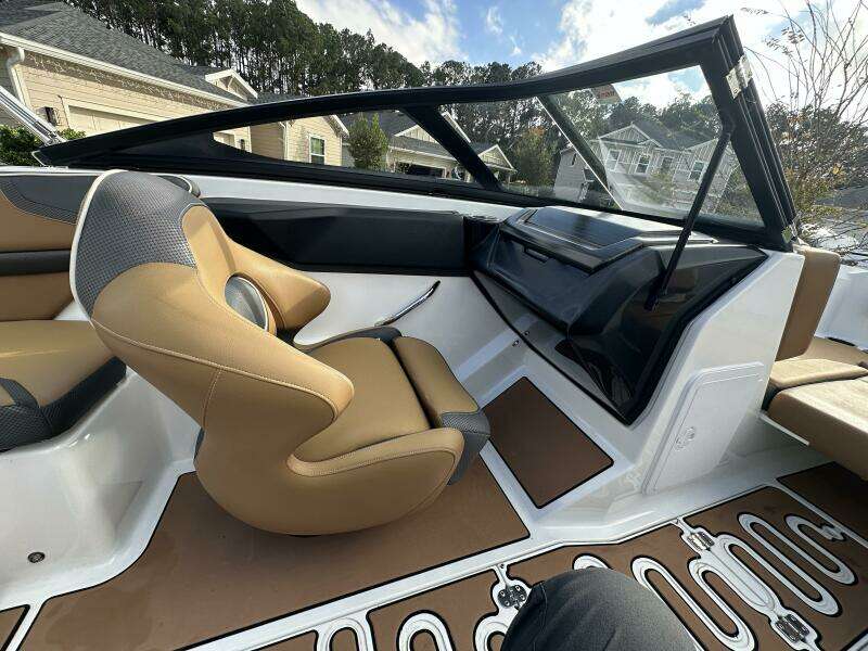 21ft Scarab Yacht For Sale