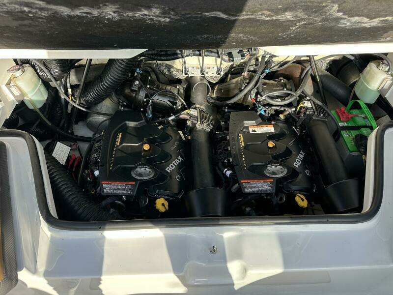 21ft Scarab Yacht For Sale