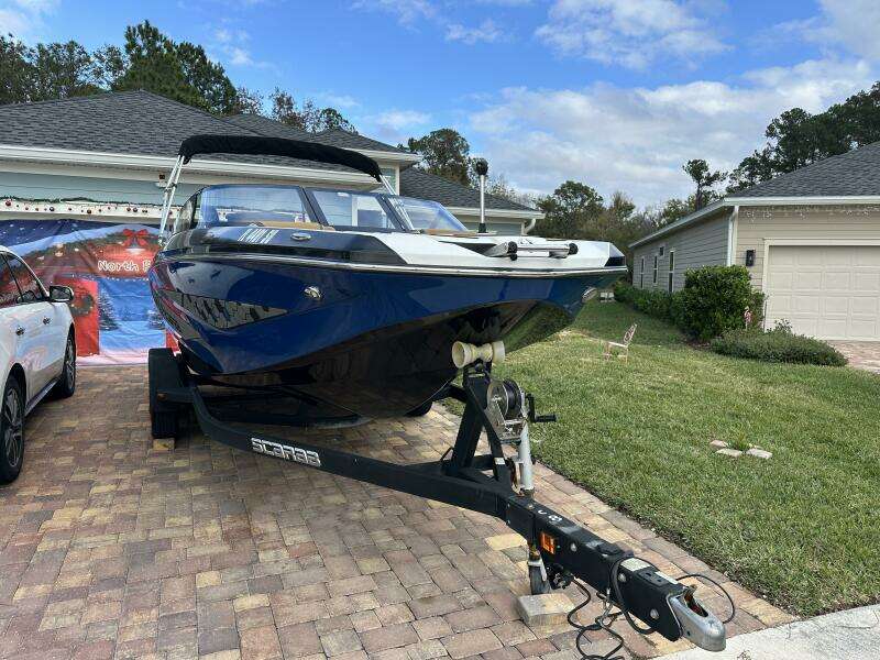 21ft Scarab Yacht For Sale