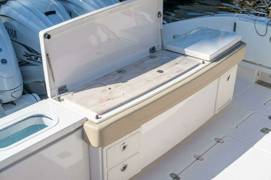 THE LEPRECHAUN 40ft Pursuit Yacht For Sale