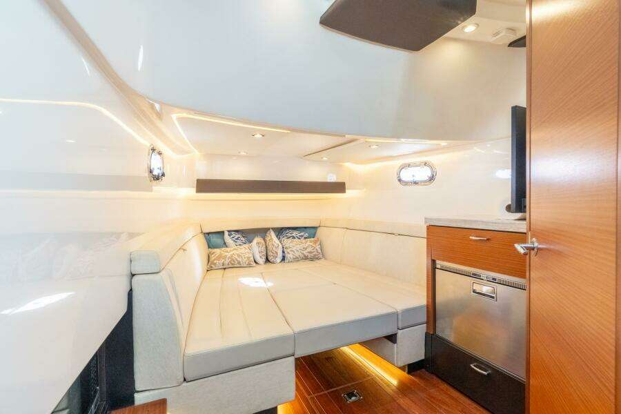 THE LEPRECHAUN 40ft Pursuit Yacht For Sale
