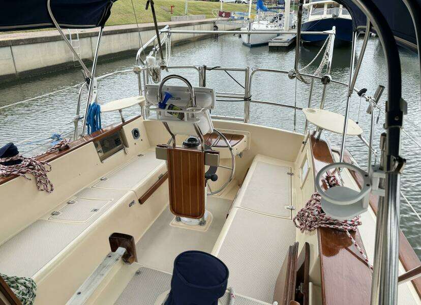 32ft Island Packet Yacht For Sale