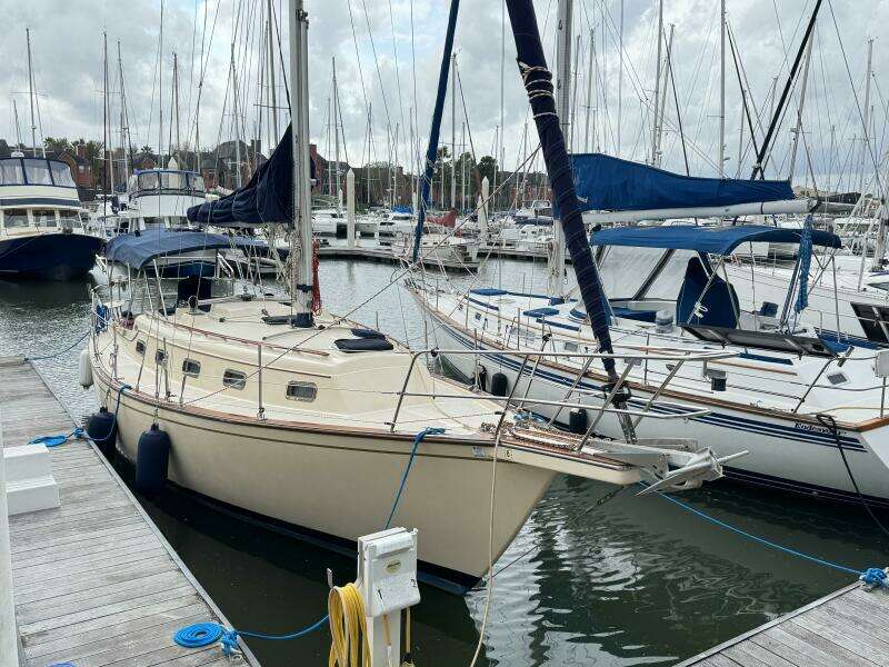 32ft Island Packet Yacht For Sale