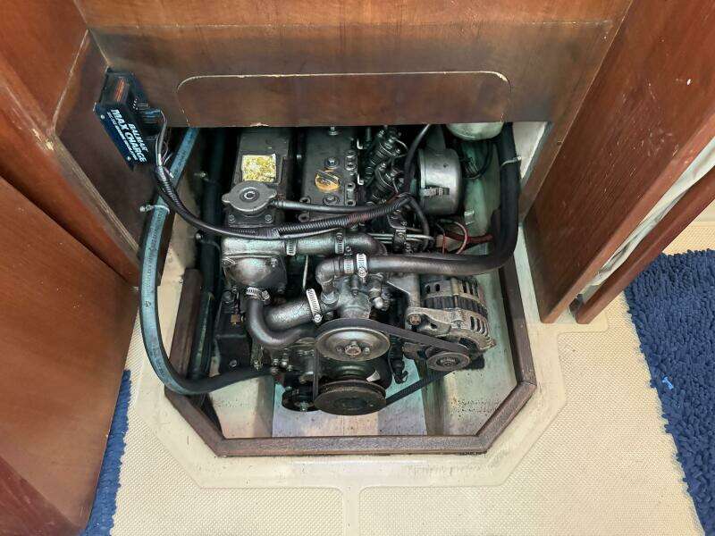 32ft Island Packet Yacht For Sale