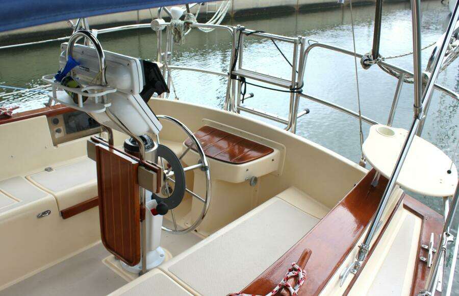 32ft Island Packet Yacht For Sale