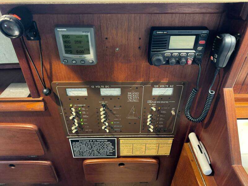 32ft Island Packet Yacht For Sale