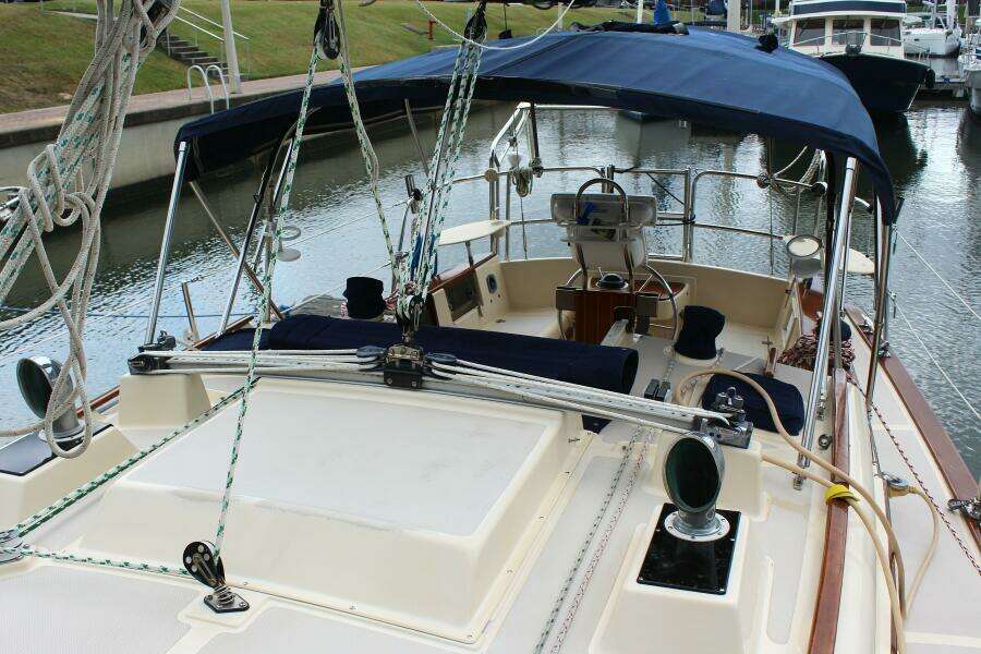 32ft Island Packet Yacht For Sale