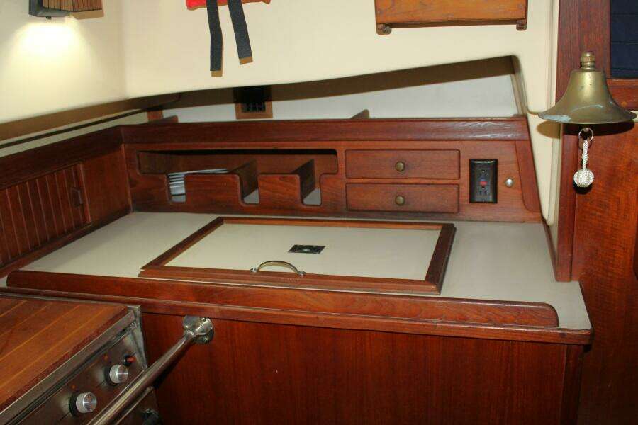 32ft Island Packet Yacht For Sale