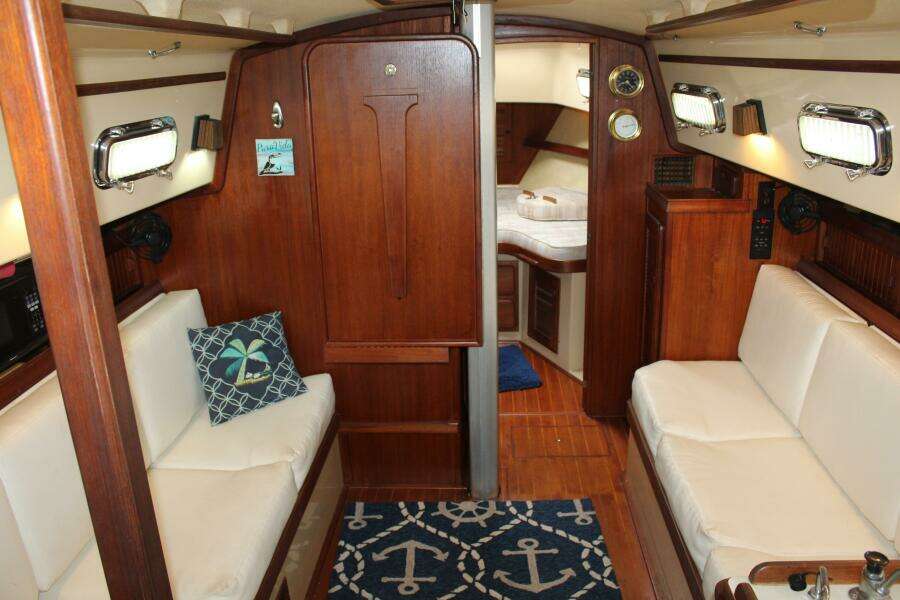 32ft Island Packet Yacht For Sale