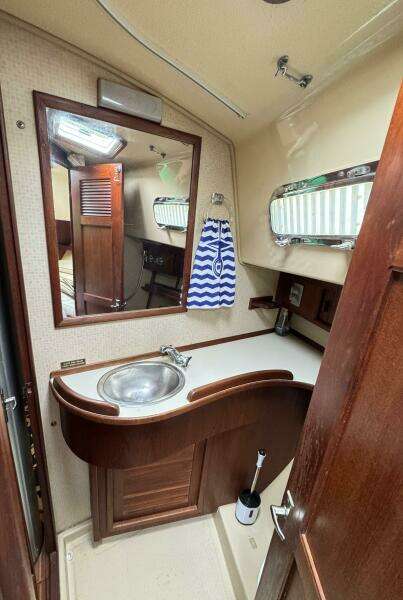 32ft Island Packet Yacht For Sale