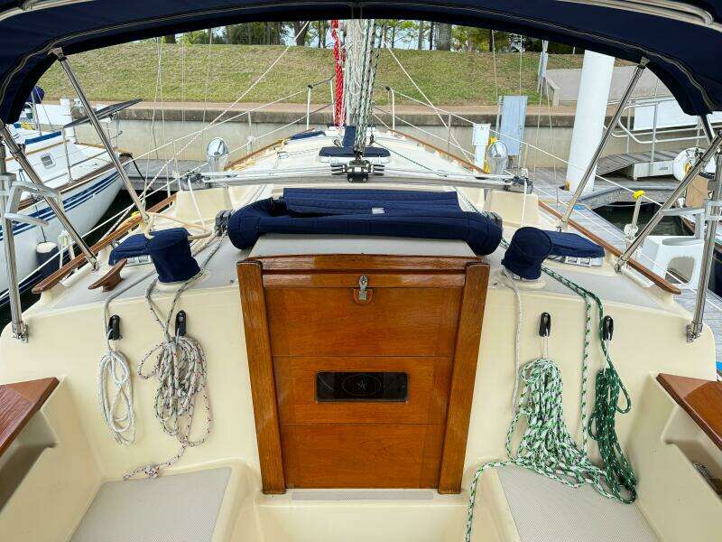 32ft Island Packet Yacht For Sale