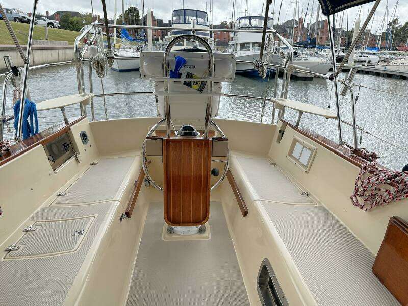 32ft Island Packet Yacht For Sale