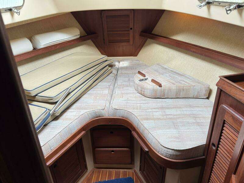 32ft Island Packet Yacht For Sale