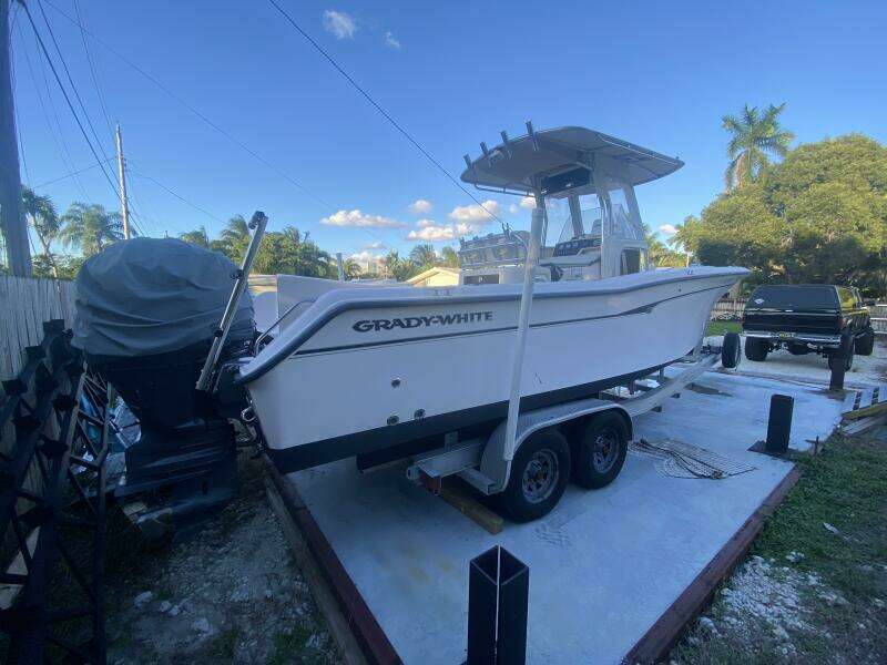 knot the usual 27ft Grady White Yacht For Sale