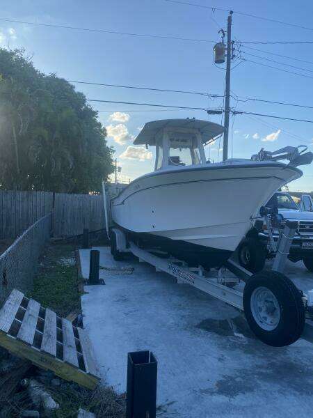 knot the usual 27ft Grady White Yacht For Sale