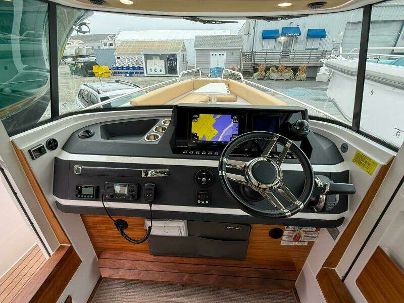 Andiamo 28ft Axopar Yacht For Sale