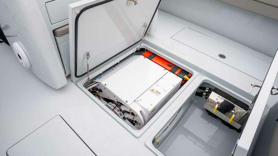 33ft Valhalla Boatworks Yacht For Sale