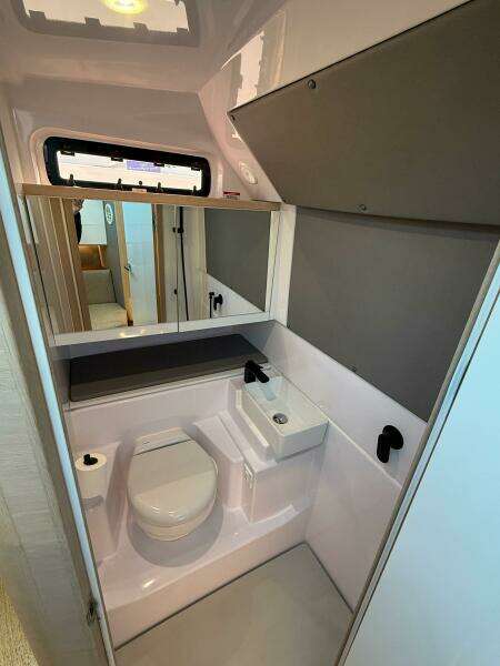 Freedom 45ft Axopar Yacht For Sale