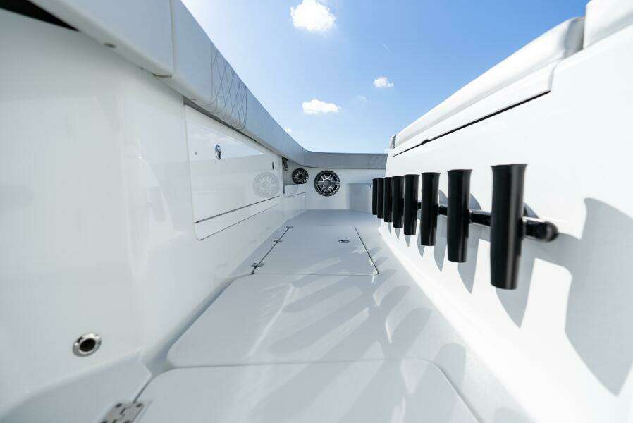 43ft Freeman Yacht For Sale